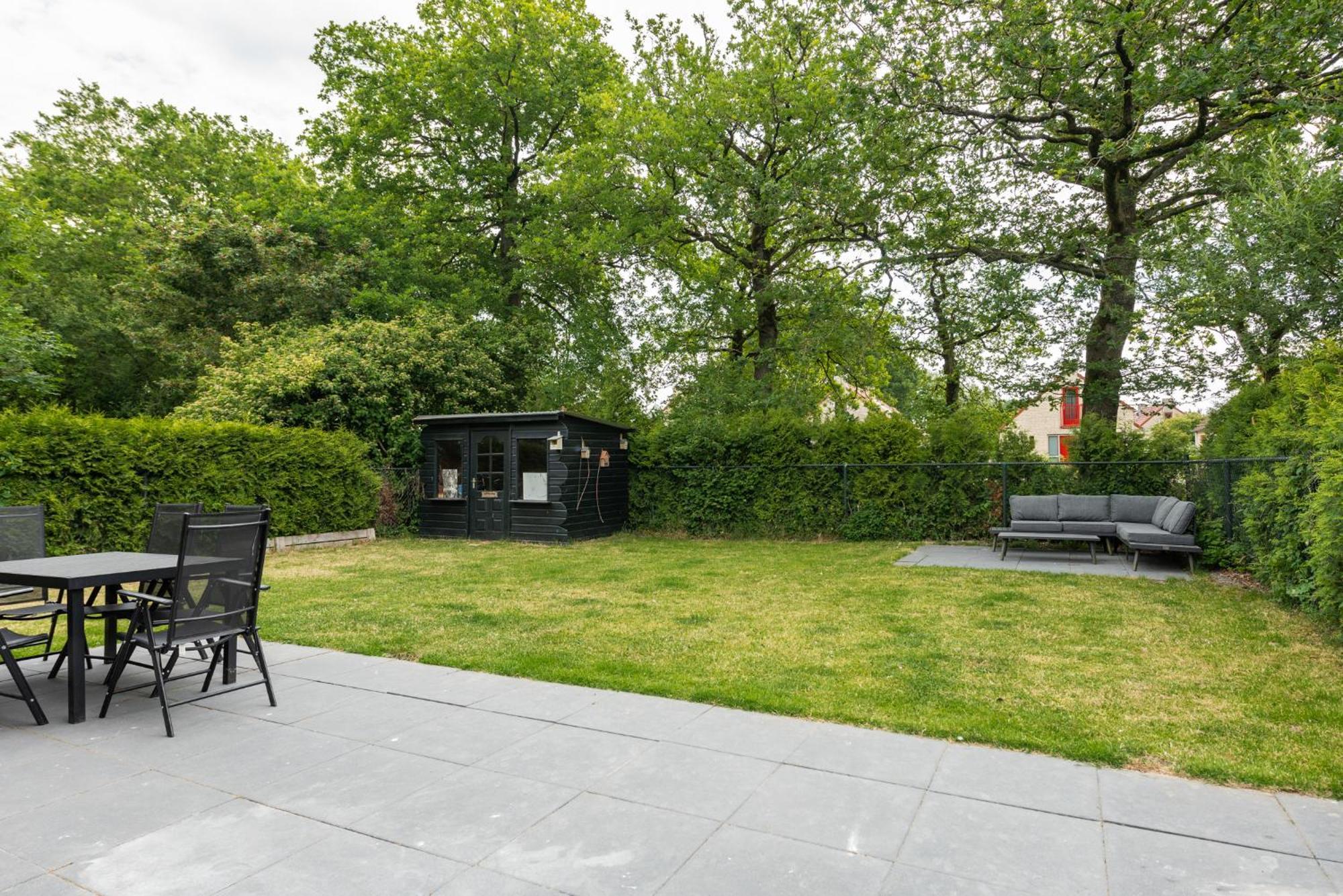 Het Huys Ewijk Mooi Luxe En Een Laadpaal Exterior photo